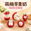 Resina Gato Manzana Lindo Adorno DIY Femenino Decoración de Escritorio Creativo Oficina Pequeño Adorno Gato Manzana