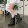 Botines cortos de moda casual estilo británico de 3.5 cm, nuevo modelo otoño e invierno 2026, punta cuadrada, tacón grueso, botines western sin cordones para mujer