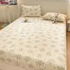 Saia de Cama de Gaze Dupla Camada Peça Única Protetor de Colchão Doméstico Cobertor Protetor de Cama de Solteiro para Dormitório Roupa de Cama de Alta Qualidade Novo Estilo