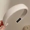 Diadema de corona alta para mujer, nuevo modelo 2026, diadema antideslizante para lavarse la cara, de ala ancha con dientes, pinza para el pelo, accesorio de pelo simple
