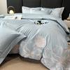 Juego de cama de cuatro piezas de bordado de alta gama con lijado Clase A, algodón agradable a la piel, lujo ligero, funda de edredón de alta gama, protector de cama, grupo de compra de regalo 4
