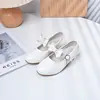 Zapatos de tacón alto brillantes de color rojo vivo, modernos y versátiles para niños, zapatos de princesa para niñas de primavera y verano, zapatos de vestir, zapatos de cuero negro, zapatos de pasarela