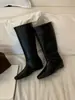 MUMIXI Botas Altas de Punta Cuadrada Estilo Europeo y Americano Verano Aumento Interno de Altura Adelgazantes Versátiles Botas de Jinete de Moda por Encima de la Rodilla