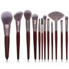 Set de 12 brochas pequeñas de maquillaje de uva juego completo de brocha para polvo suelto, rubor, sombra de ojos, maquillaje de belleza con mango de madera roja, brocha suave en stock