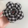Anillo para el pelo de flor de almohada blanco y negro Estilo Ins Vintage Francés Tela Relleno de Algodón Accesorios para el Cabello de Colon Cuerda Grande para el Cabello
