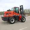 Empilhadeira Diesel Off-Road Manuseio e Carregamento em Canteiro de Obras Empilhadeira de Quatro Rodas 3 Toneladas Elevação Hidráulica Empilhador Diesel Todo-o-Terreno