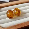 Pendientes geométricos de resina con incrustaciones de aguja plateada estilo retro de Hong Kong, pendientes de temperamento de alta gama, joyería simple para otoño e invierno, mujer