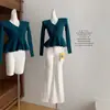 Suéter de Tricô Azul Azul Claro Verde Azulado Decote V Profundo Manga Longa Corte Evasê para Mulheres, Primavera e Outono, Top Justo na Cintura