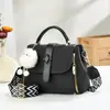 Bolsa de Mão Quadrada Pequena com Alça Larga Estilosa Transfronteiriça Nova Tendência Simples Versátil Moda Ombro Único Transversal Pequena Bolsa Feminina