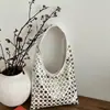 Bolsa Personalizada Estilo Coreano, Novo Modelo de Primavera, Bolsa Saco com Rebites de Grande Capacidade, Simples e Casual, Aparência Premium, Bolsa de Ombro Estilosa