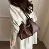Bolso de hombro versátil de gran capacidad, estilo nuevo 2026, de alta gama y a la moda, bolso tote, bolso vintage para la ciudad, bolso de mujer