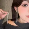 Aretes de Clip para Mujeres Sin Perforaciones, Aretes Largos de Clip con Borla, Pendientes de Diseño de Nicho de Lujo Ligero, Accesorios para Orejas de Alta Gama y Elegantes