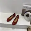Sapatilhas femininas, novo estilo 2026, com laço, elegantes e femininas, couro macio, sola macia, bico redondo, sapatos baixos