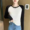 806 camiseta raglan feminina, top preto patchwork de manga longa slim fit, look de verão, casual moderno com gola redonda