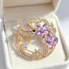 Nova Broche Borboleta Totalmente Cravejada de Diamantes Feminina Luxuosa Atmosférica Corsage Exquisito Versátil Acessórios de Pérola Outono e Inverno Roupas Luxo