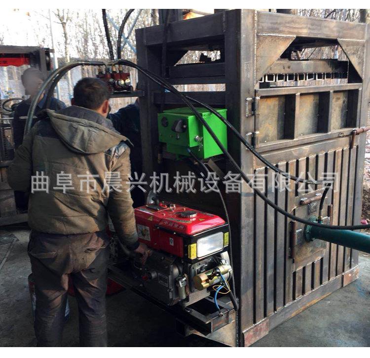 厂家定做立式油漆桶压扁机 编织袋液压打包机 易拉罐压缩打包机