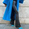 Pantalones de Cuero Blancos con Retazos, Abertura Sexy, Ajustados, Ligeramente Acampanados, Estilo Nuevo Otoño e Invierno 2026 Europeo y Americano para Mujer Agente Mayorista
