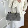 Bolso de mano retro de gran capacidad transfronterizo para mujer, nuevo bolso de moda simple para mujer, bolso de hombro para el antebrazo para el trabajo para mujer