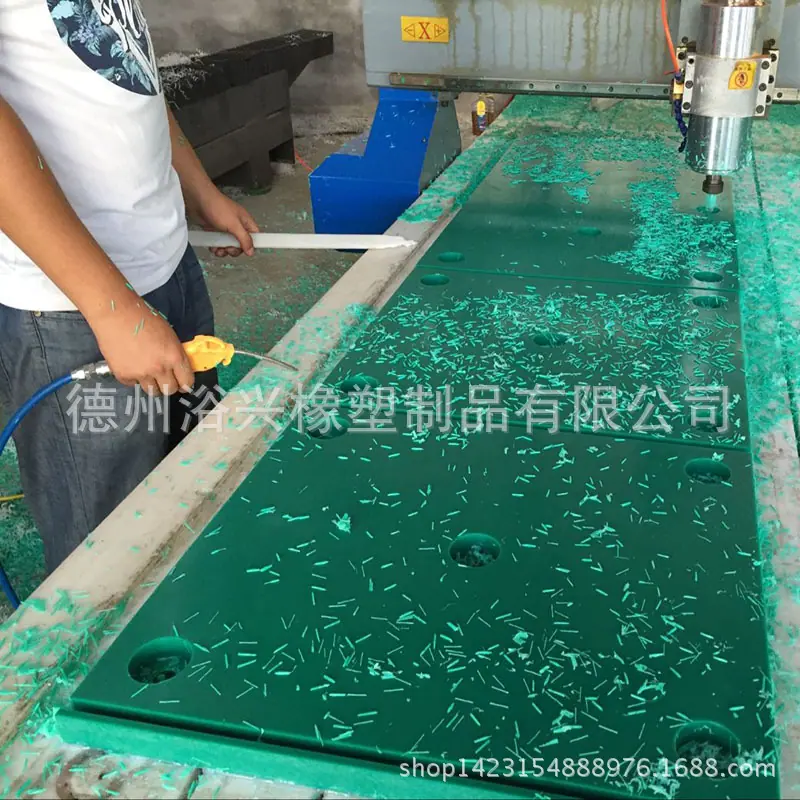 E6BF78913A5224F2DB5DB84B7B981B