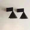 Mesita de noche Sala de estar Pared de fondo Dormitorio Dormitorio principal Lujo ligero Arte Escalera Interior Pasillo moderno Lámpara de pared Lámpara de pared