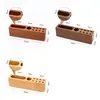 Porta-lápices y cajas de almacenamiento de madera maciza, disponibles en varios estilos, con opciones de personalización basadas en diseños o muestras proporcionados.. Ofrecemos precios competitivos para pedidos al por mayor y también podemos proporcionar decoraciones de escritorio.