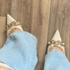Sandalias de verano elegantes blancas francesas con tacón alto y puntiagudo para hombre, diseño de nicho, con cadena y cinturón.
