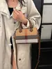 Bolso de Hombro Grande para Mujer Nuevo Bolso Cruzado de Rayas Verticales Simple Bolso de Mano Casual de Moda Bolso Tipo Almohada