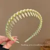 Faixa de Cabelo para Lavar o Rosto para Mulheres Primavera e Verão Arrumar Fios Soltos Presilha de Cabelo Faixa de Cabelo Celebridade da Internet 2026 Novo Estilo Prendedor de Cabelo Primavera e Verão Acessórios de Cabelo
