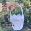Estilo Occidental Nuevo Cesta Pequeña de Flores Cesta de Flores para Niña de Flores de Boda Portátil Cesta de Flores de Plástico Vestimenta de Boda Cesta Infantil de Boda Fabricante
