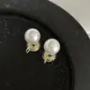 Pendientes de Bobina de Mosquito para Mujeres Sin Perforaciones, Pendientes de Perlas de Alta Gama, Pendientes de Estilo Francés al por Mayor, Lujo Ligero de Instagram, Simples y Elegantes
