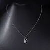 Colar Pingente de Letra com Design Único, Corrente de Clavícula Versátil e Fashion em Aço Titânio, Não Desbota, Gargantilha de Aço Inoxidável de Luxo Leve