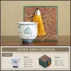 Xícara de chá de porcelana azul e branca com design de videira de lótus pintada em prata, adequada para mestres de chá, apresentando um motivo de dragão, um conjunto de chá de cerâmica, uma xícara de chá requintada para desfrutar do chá e um presente perfeito para uso doméstico ou ocasiões especiais