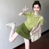Camiseta Manga Curta Regular com Gola Polo em Tricô Verde Matcha de Seda Gelada para Mulheres 2026 Verão Nova Blusa Dopamina