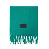 Bufanda de Lana de Color Puro con Borlas Nueva para Otoño e Invierno para Mujer Bufanda Engrosada Resistente al Frío y Cálida Chal Versátil Simple de Alta Gama