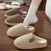 Novas Pantufas Femininas de Algodão para Uso Doméstico Interno no Outono e Inverno de 2026, Pantufas Peludas para Mulheres, Pantufas de Solado Grosso Antiderrapantes para Casais
