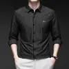 Nova camisa listrada de alta qualidade para outono para homens, camisa sem costura de manga longa, jaqueta casual, camisa básica, roupas masculinas