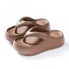 Novas Sandálias de Verão 2026, Aumento de Altura de 5cm, Chinelos com Solado Grosso para Mulheres, Calçados de Praia EVA de Verão, Sandálias de Dedo à Prova d'Água