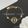 Fornecimento Exclusivo Transfronteiriço de Novas Coleções Atualizadas de Pulseiras e Braceletes de Lv, Dior, Saint Laurent, Gucci e Fendi, com Etiquetas Combinando, Atacado