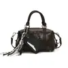 Bolso de Mano de Moda de Nicho para Mujer con Sentido de Alta Gama Primavera 2025 Nuevo Bolso de Bowling Simple Casual Bolso de Hombro para Viajar