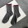 Calcetines Altos Holgados Rayados con Tira de Letras Retro Rojo Gris Ankora Estilo Universitario Moda Calcetines de Puntos al por Mayor