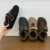 Novedad Otoño e Invierno 2026 Estilo Retro Zapatos Birkenstock de Felpa Gruesa para Aumentar la Altura Versátiles Slip-On Calientes Zapatos Peludos de Cobertura Total para Mujer