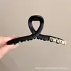 Para cabelos grossos, presilha de tubarão acrílica da moda, presilha de cabelo francesa fofa em formato de coração, presilha de garra com laço elegante para mulheres