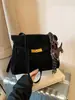 Bolso Cruzado Nuevo de Invierno 2025 para Mujer, Moda de Alta Gama, Bolso de Hombro Versátil, Bolso Casual Simple de Axila, Bolso Cuadrado Pequeño