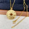 Colgante de Paz Hielo-Cristal Brillante Arena Dorada, Collar de Moneda Atrae-Riqueza, Joyería Arena Dorada al por Mayor