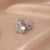 Anillo para Mujer, Lujo Ligero, Nicho de Alta Gama, Anillo Exagerado de Zirconia, Anillo Sencillo, Anillo Abierto, Joyería de Reina Madre, No se Desvanece