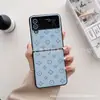 Capa Dobrável para Celular para Samsung Zflip4 w23flip Couro Estampado galaxy6 Marca de Moda Capa com Padrão de Couro de Alta Qualidade