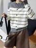 Cárdigan de Punto Bordado con Rayas de Contraste Coreano para Mujer 25 Otoño e Invierno Nuevo Suéter Holgado de Combinación de Colores con Cuello Redondo para Mujer