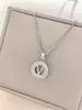 Collar Transfronterizo Europeo y Americano Más Vendido Collar con Letra Inglesa Zirconia Diseño de Lujo Ligero de Nicho Accesorios Versátiles Que No Se Desvanecen