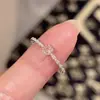 Anillo de Azúcar Rosa Dulce y Fresco Moda para Mujer Lujo Ligero Sentido de Gama Alta Anillo Ajustable Apilable Nuevo Anillo para el Dedo con Circonita