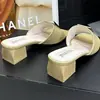 Frances 2024 Nuevas Sandalias Planas de Verano de Alta Gama para Mujer, Calzado de Exterior de Moda, Elegantes Sandalias de Playa para Mujer